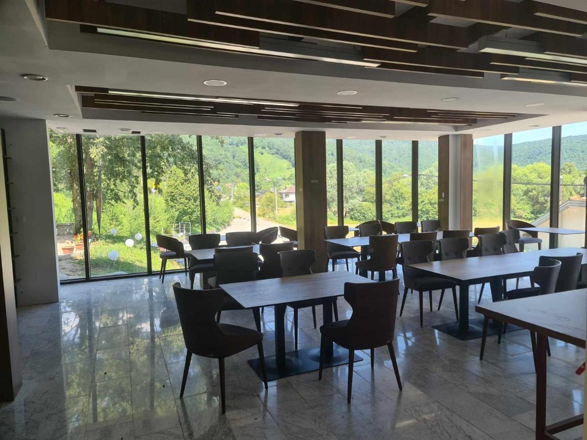 Hotel Lohovo Bihac Ngoại thất bức ảnh