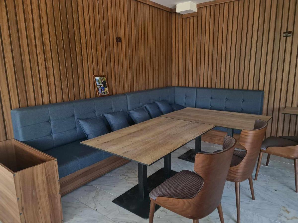 Hotel Lohovo Bihac Ngoại thất bức ảnh