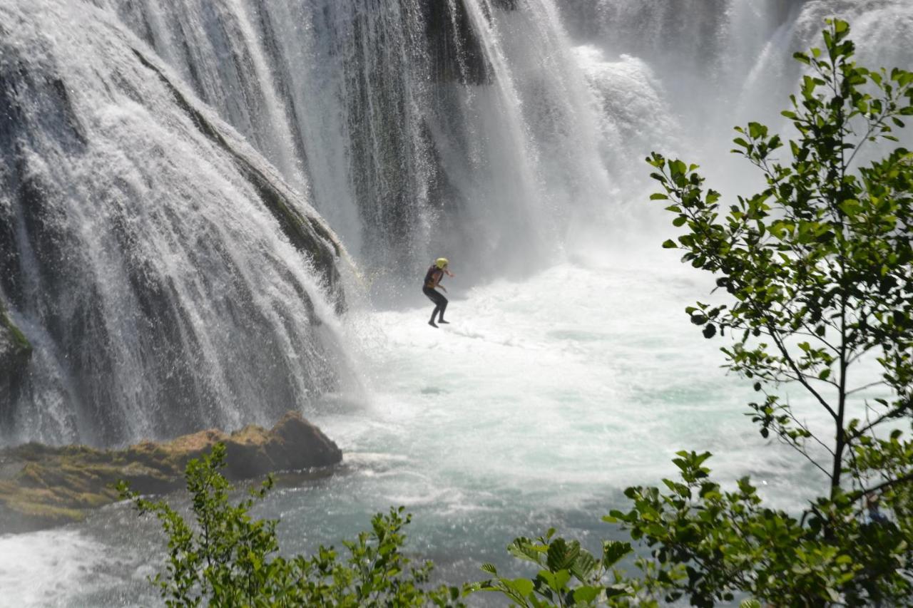 Hotel Lohovo Bihac Ngoại thất bức ảnh