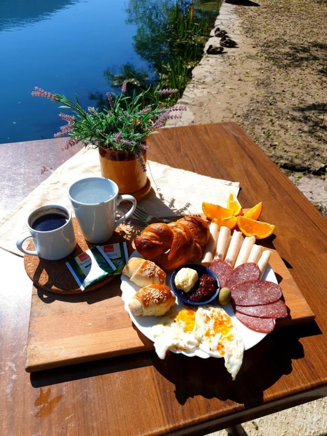 Hotel Lohovo Bihac Ngoại thất bức ảnh