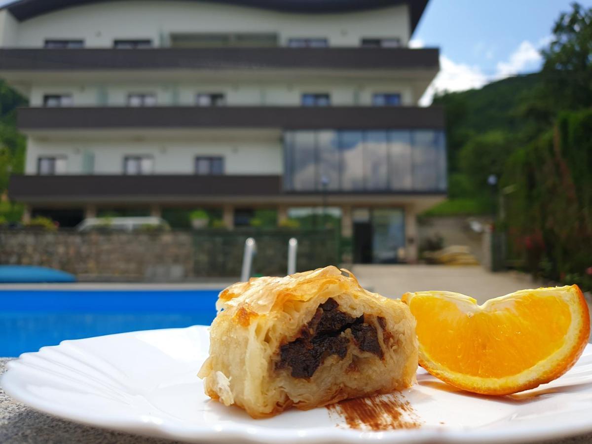 Hotel Lohovo Bihac Ngoại thất bức ảnh
